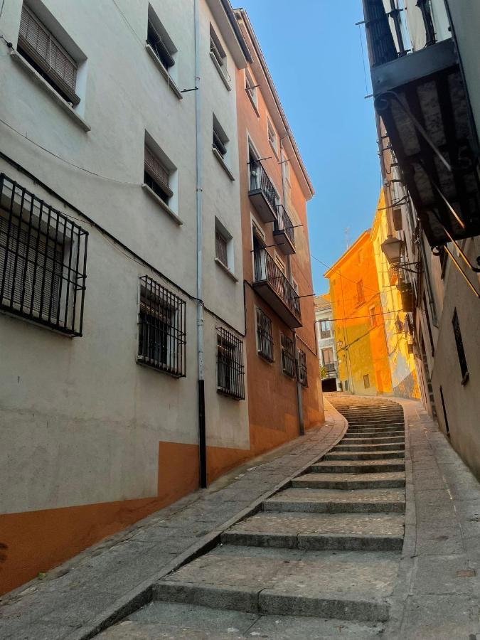 Ateneo Cuenca Suites Con Cocina En El Casco Historico Zewnętrze zdjęcie