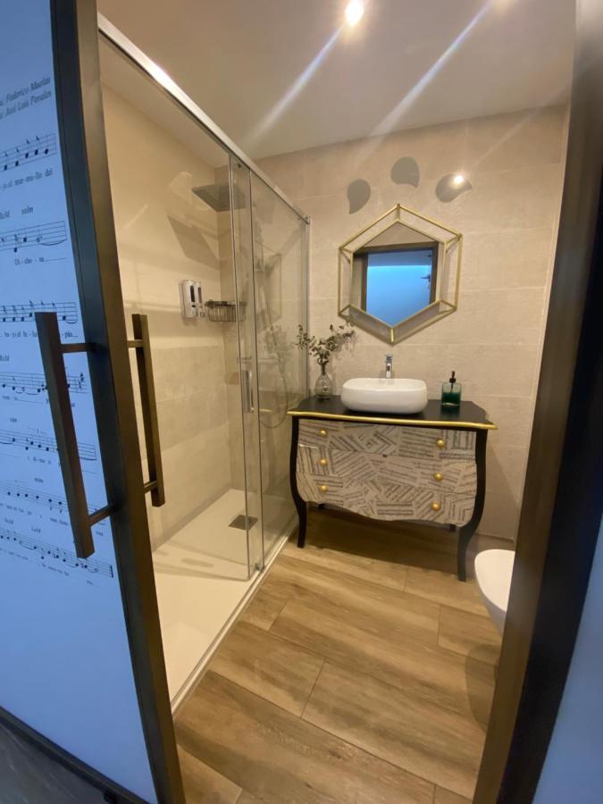 Ateneo Cuenca Suites Con Cocina En El Casco Historico Zewnętrze zdjęcie