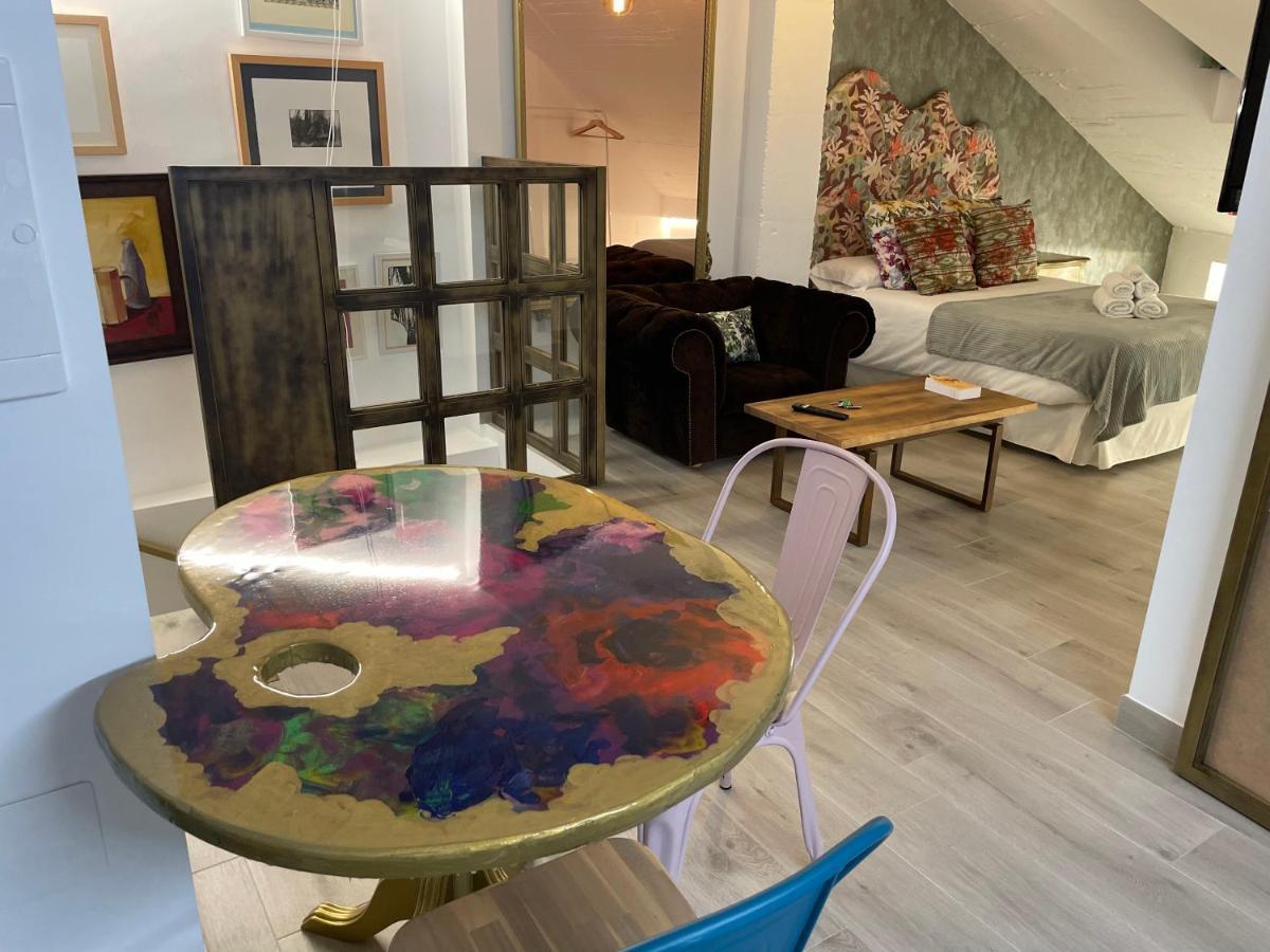 Ateneo Cuenca Suites Con Cocina En El Casco Historico Zewnętrze zdjęcie