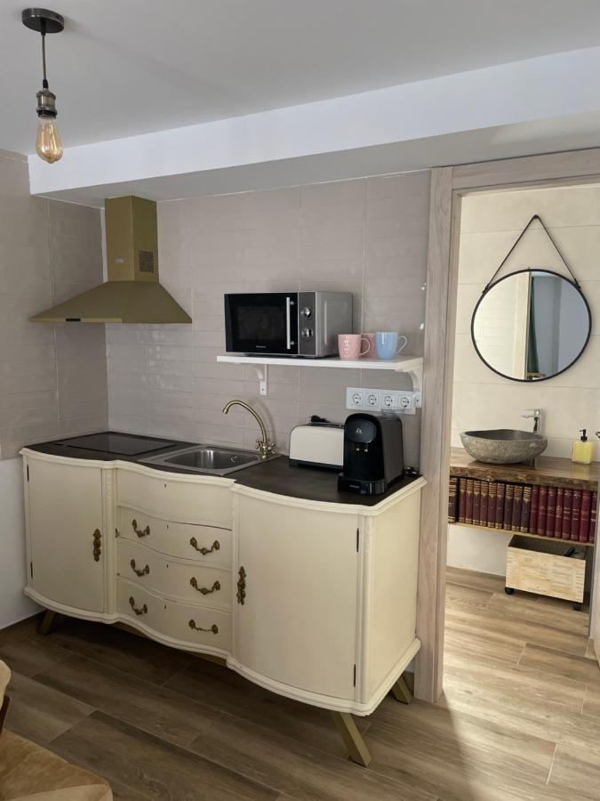 Ateneo Cuenca Suites Con Cocina En El Casco Historico Zewnętrze zdjęcie