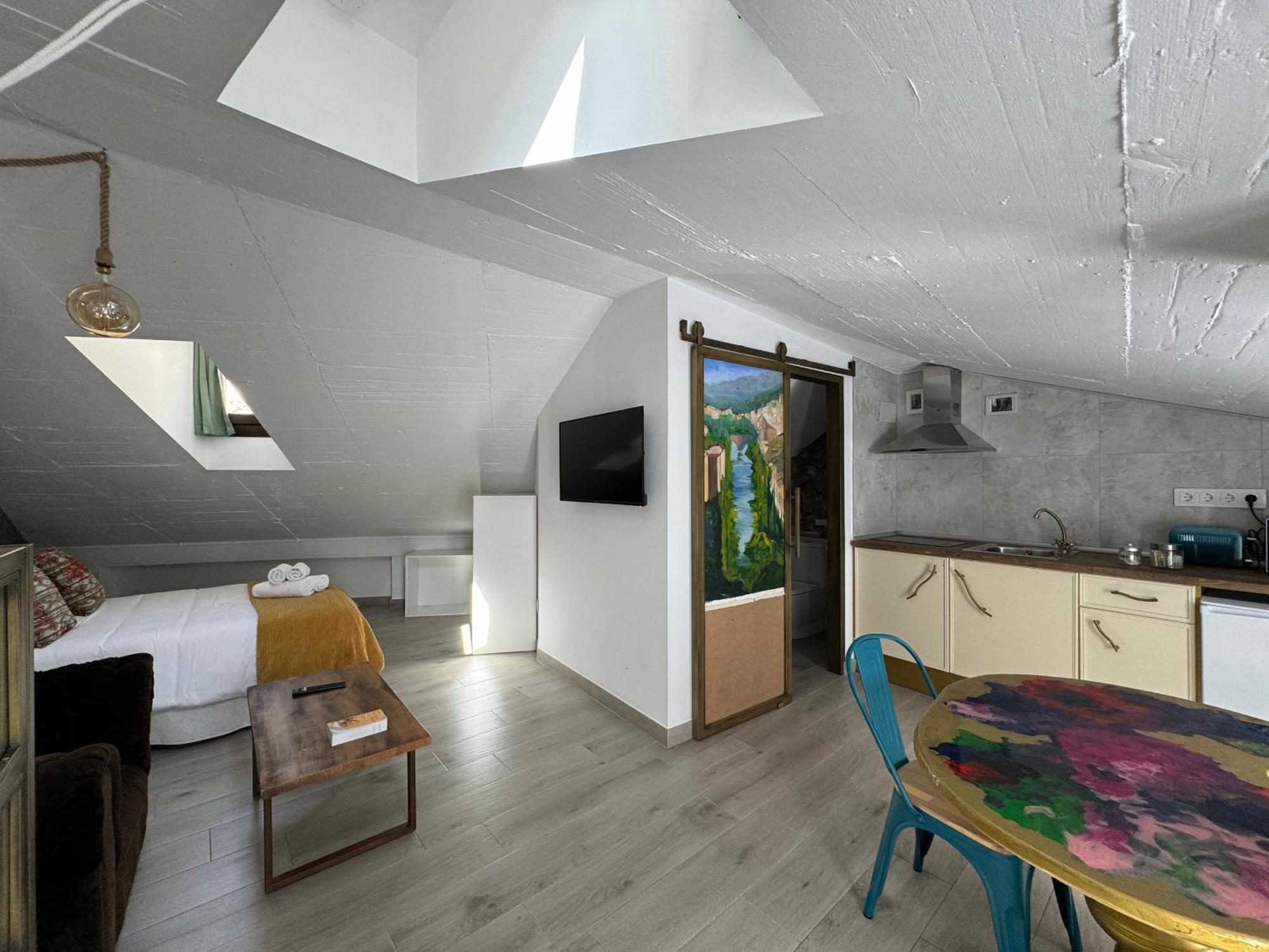Ateneo Cuenca Suites Con Cocina En El Casco Historico Zewnętrze zdjęcie